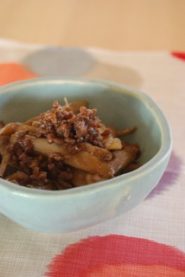 ごぼうのひき肉いため